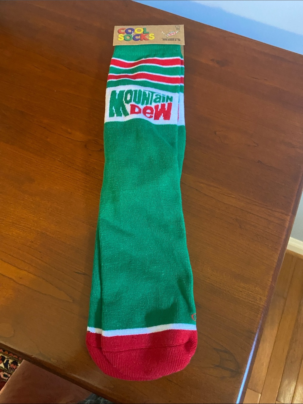 Mountain Dew Socks. Mens 6-13 NWT